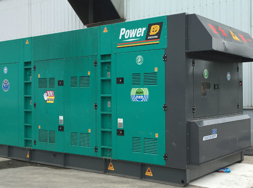 巫溪升级发电机组的过程中需要注意哪些安全事项？